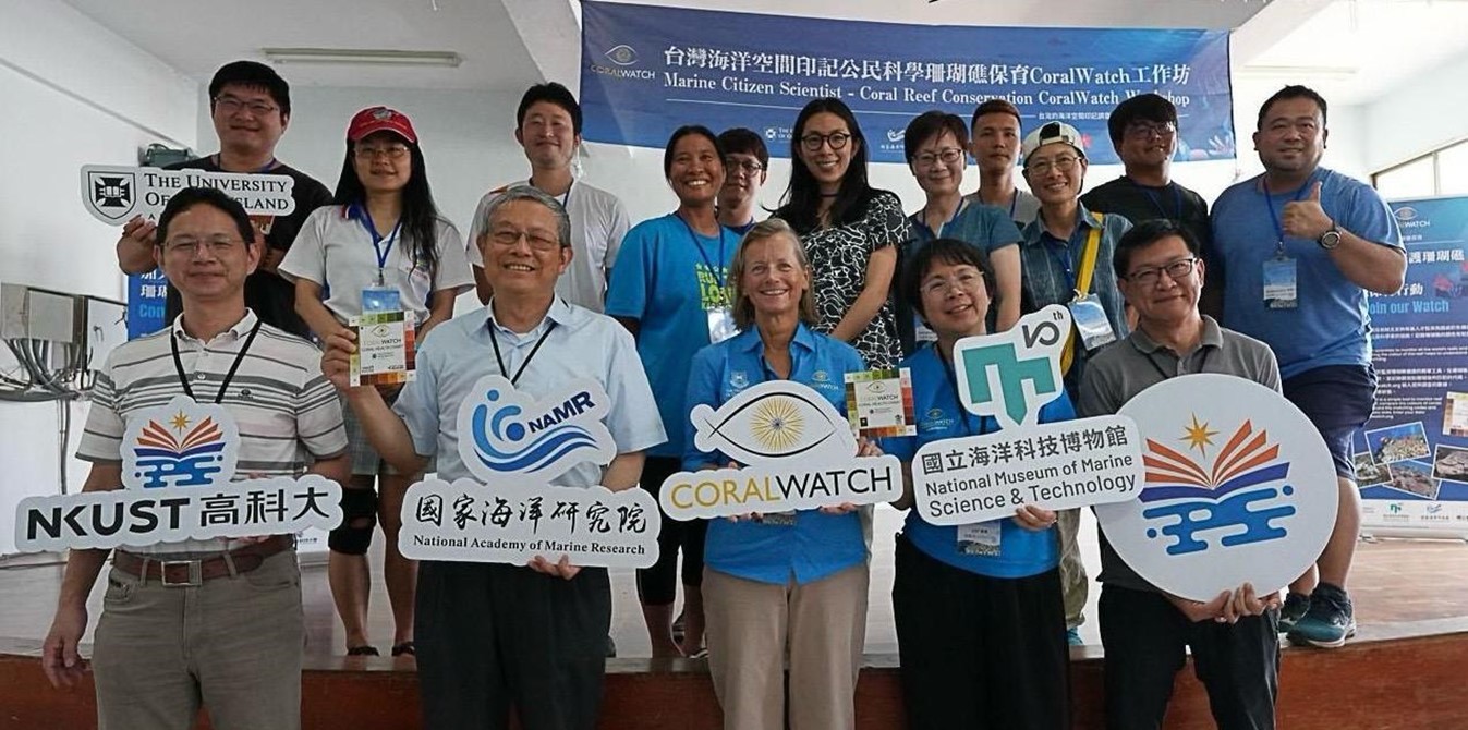 Diana with the CoralWatch Taiwan workshop participants